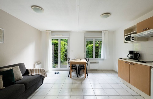 Lissieu House | Garden & City Lyon Lissieu