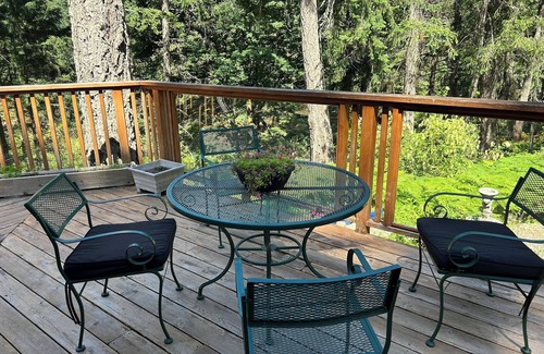 Salt Spring Island Cottage | Garden cottage