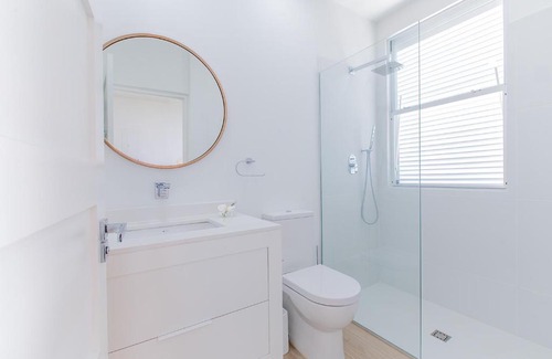 Mount Standfast Apartment | Garden Grove