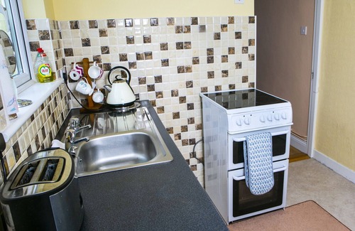 Clogheen Ski Chalet | Garden Holiday Cottage