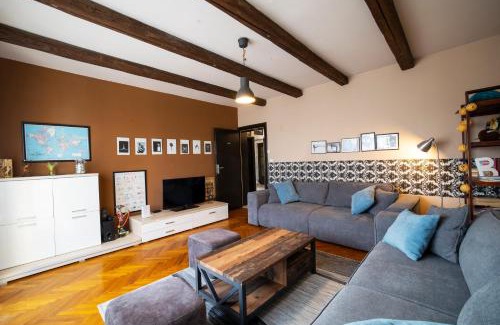 Drenje House | Garden Holiday Home