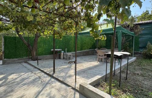 Akhaltsikhe Apartment | Garden house