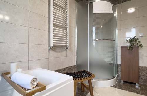Tajecina Apartment | Garden House-Ostoya