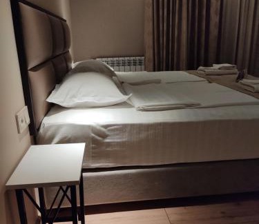Yerevan Bed & Breakfast | Garden Lounge Hotel