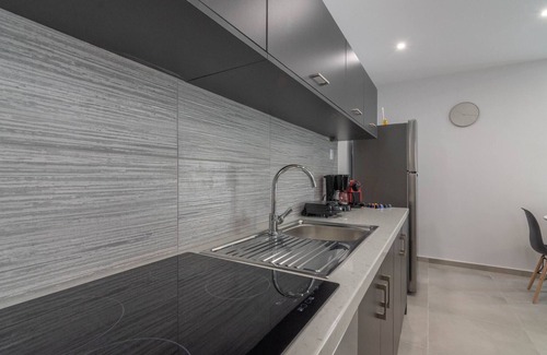 Kinosargous Apartment | Garden of Eden in Koukaki