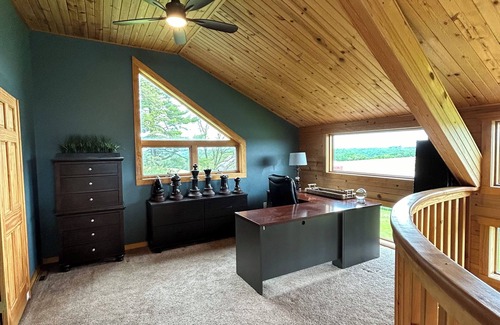 Viroqua House | Garden Ridge Retreat- Farm Stay