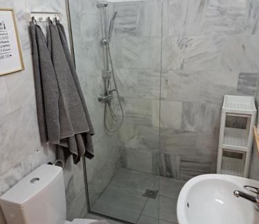 Pyrgos Psilonerou Apartment | Garden Rooms