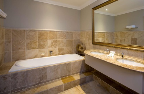 Pinnacle Point Hotel | Garden Route Hotel