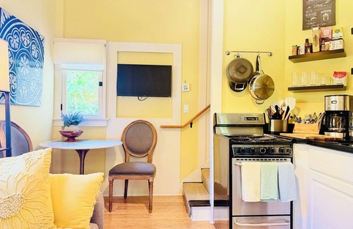 Upper East House | Garden Suite - Downtown Santa Barbara