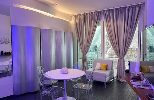 Desenzano del Garda City Centre Apartment | Garden Suite Castle