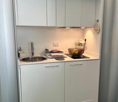 Desenzano del Garda City Centre Apartment | Garden Suite Castle