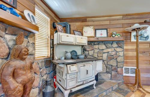 Garden Valley House | Garden Valley Cabin with Teepee, Deck and Mtn Views!