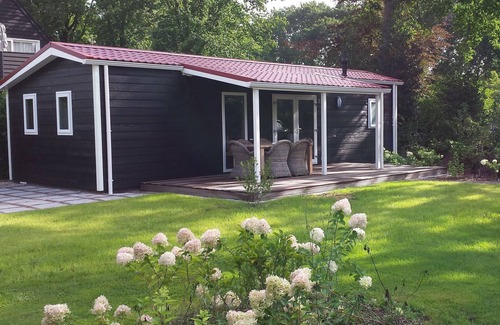 Elst Ski Chalet | Garden-View chalet near Amerongse Berg