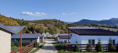 Bughea de Sus House | Garden Village Retreat