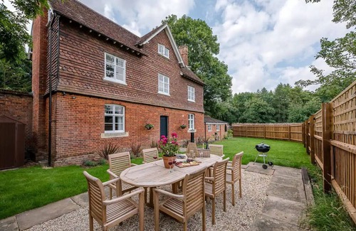 Bury St Edmunds House | Gardener's Cottage - Nowton Park