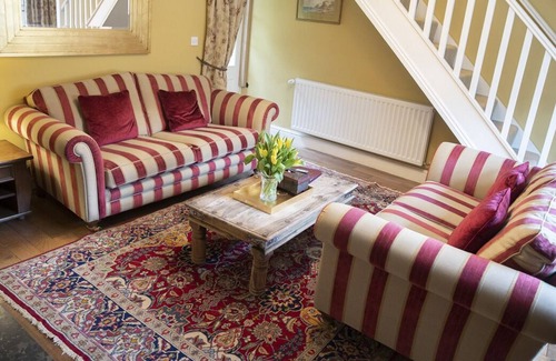 Hallington Villa | Gardener's Cottage - Three Bedroom Villa, Sleeps 6