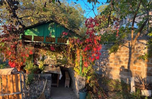 Garni Villa | Gardeni Small
