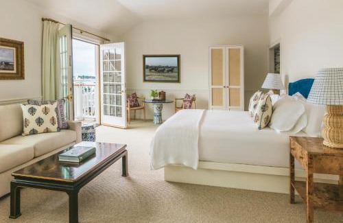 Yachting Village Hotel | Gardiner House