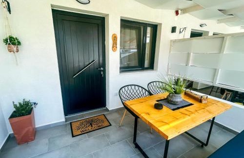 Kallikratia House | Gardy rooms
