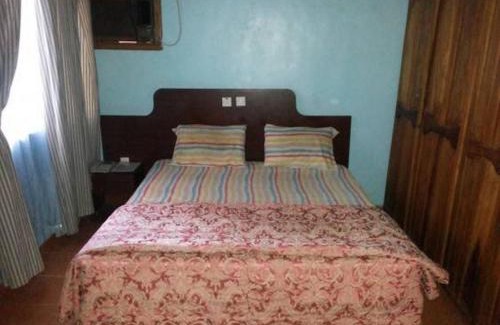 Asaba Cabin | Garentiti Apartment-Gold Room