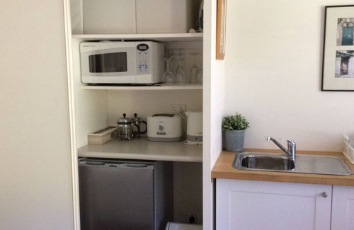 Hamilton Cottage | Garland Cottage Bed & Breakfast