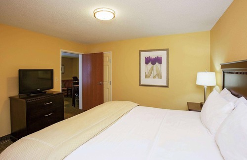 Doswell Hotel | Garner Hotel Doswell Southeast by IHG