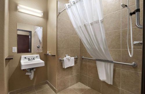 Gonzales Hotel | Garner Hotel Gonzales by IHG