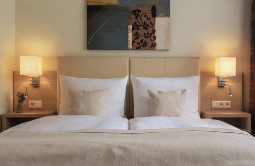 Wandsbek Hotel | Garner Hotel Hamburg Wandsbek Marktplatz by IHG