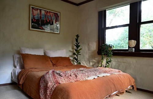 Blackwood House | Garnett House- Nature Retreat
