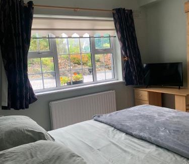 Glen of Aherlow Bed & Breakfast | Garrenmore Lodge B&B