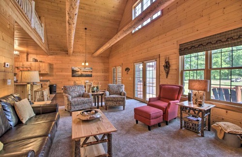 Garrison House | Garrison Golf Course Townhome 1 Mi to Lake!