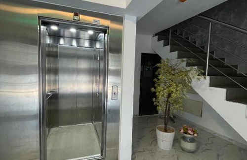 Saturn Apartment | Garsoniera Adriana