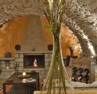 Trikolonoi House | Gartagani Guest House