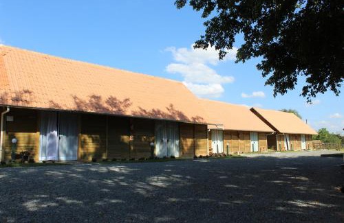 Pomerode Cabin | Garten Chalés
