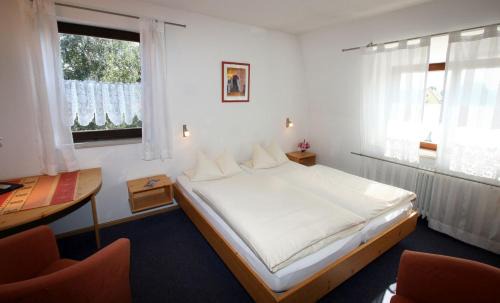 Feuchtwangen Hotel | Gasthaus Sindel-Buckel