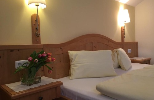 Faistenau House | Gasthof Botenwirt