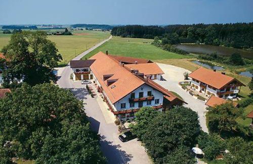 Aufhofen Hotel | Gasthof & Hotel Jägerwirt