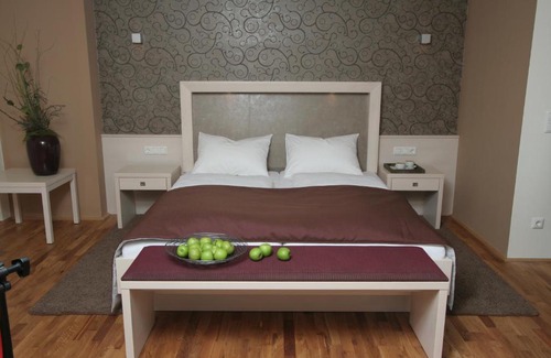 Elmberg Hotel | Gasthof & Hotel Wolfsegger