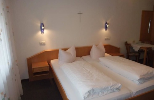 Obertrubach Hotel | Gasthof-Pension Alte Post