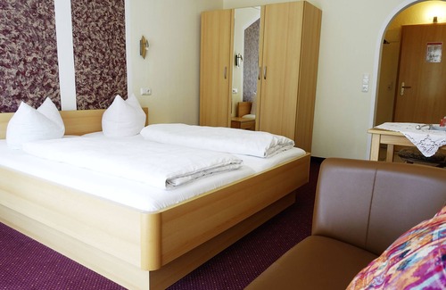 Obertrubach Hotel | Gasthof-Pension Alte Post