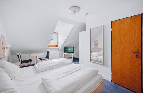 Denkendorf Hotel | Gasthof Pension Post