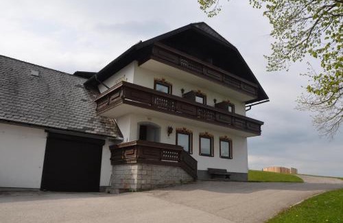 Altmuenster House | Gasthof-Pension Urzn