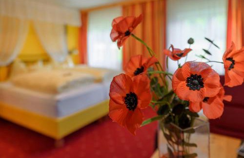 Russbach am Pass Gschuett House | Gasthof Waldwirt