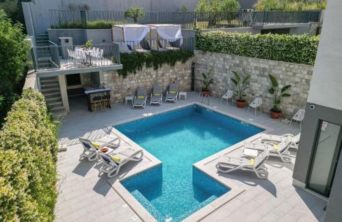 Podstrana Villa | Gastro Villa LenTini Luxury