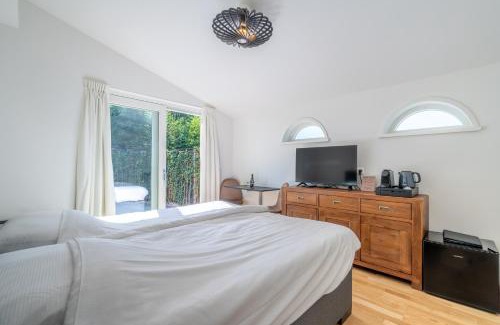 Den Burg Bed & Breakfast | Gastsuite het Duinroosje met hottub op het privé terras!