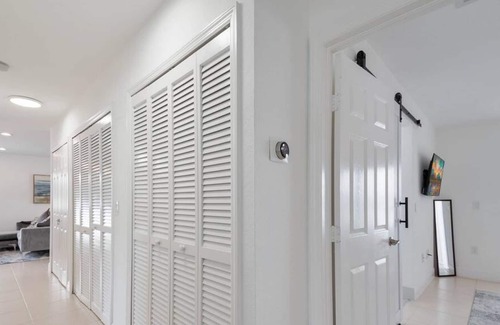 Buena Vista House | Gated 3Bd 2Bth Design Dist. 10-min to beach