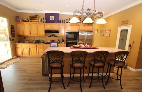 Perris House | Gated Country Vineyard Estate w 3br/2ba, office and pool