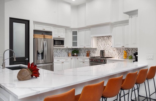 Pinnacle Peak House | Gated Estate Near Troon N. Pool, Hot-tub, Pickleball, Frisbee Golf, Bar & Arcade