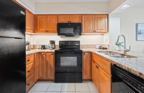 Arcadian Shores House | Gated Luxury Kingston Plantation Arrowhead Court 2BR Condo | Near Beach & Trails