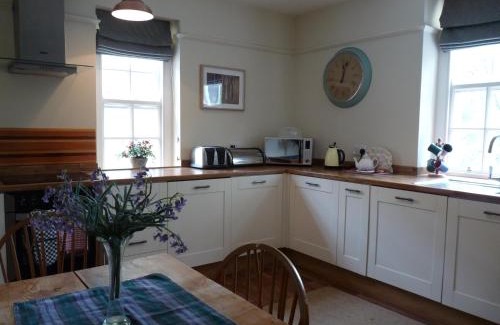 Loch Tay House | Gatehouse, Bridge of Balgie, Glenlyon